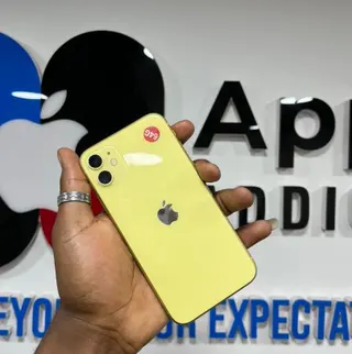 Photo 1 du produit  - iPhone 11 64G  80-100%  usa tout neuf Boutique