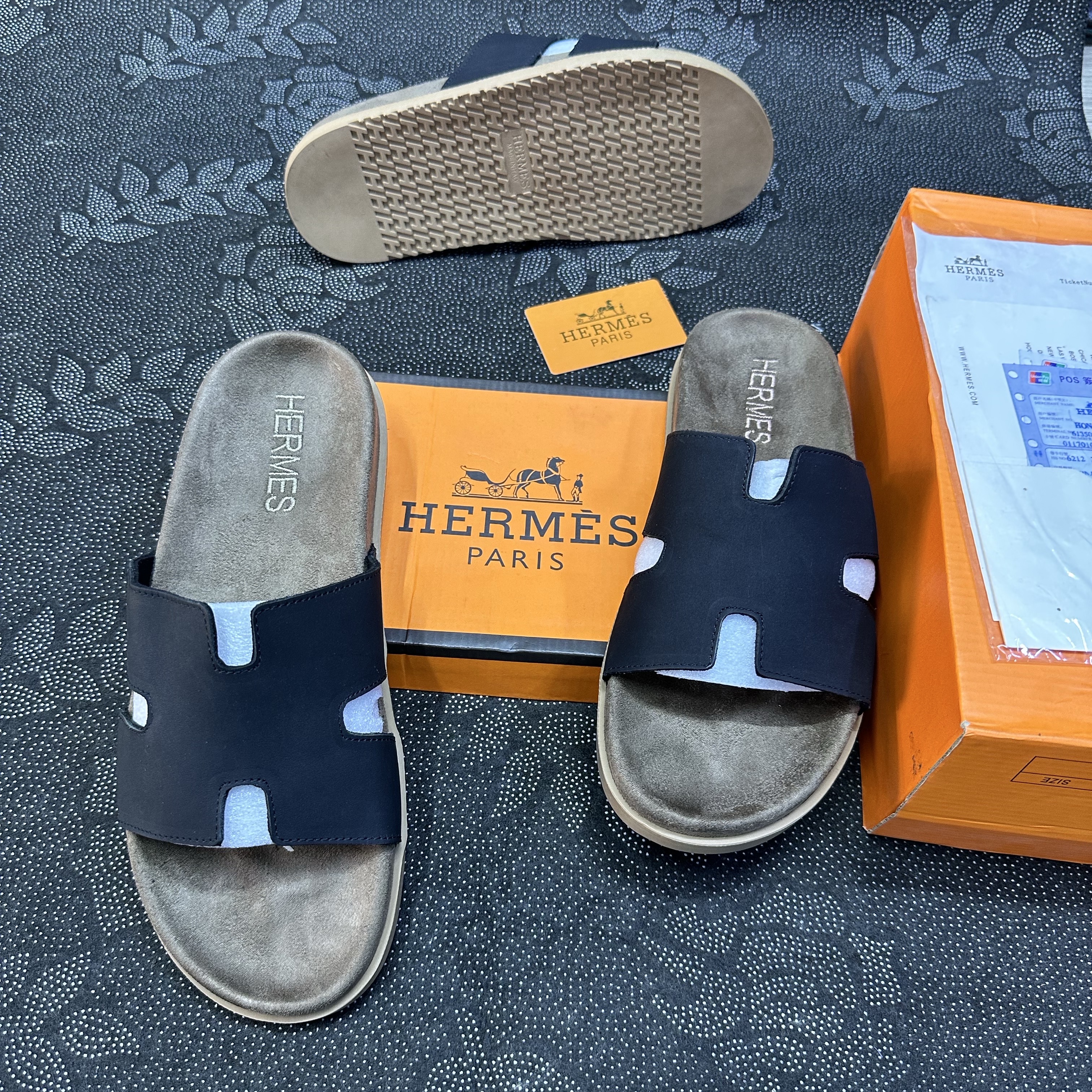 Product image attachment 2 - babouche hermes homme