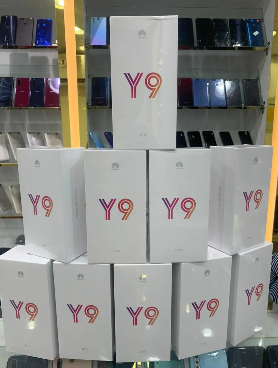 Product image attachment 1 - HUAWEI Y9 2019 - 128G