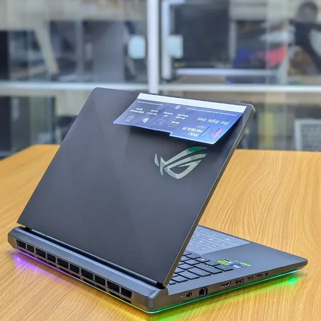 Image de Asus ROG Strix scar 16 2025