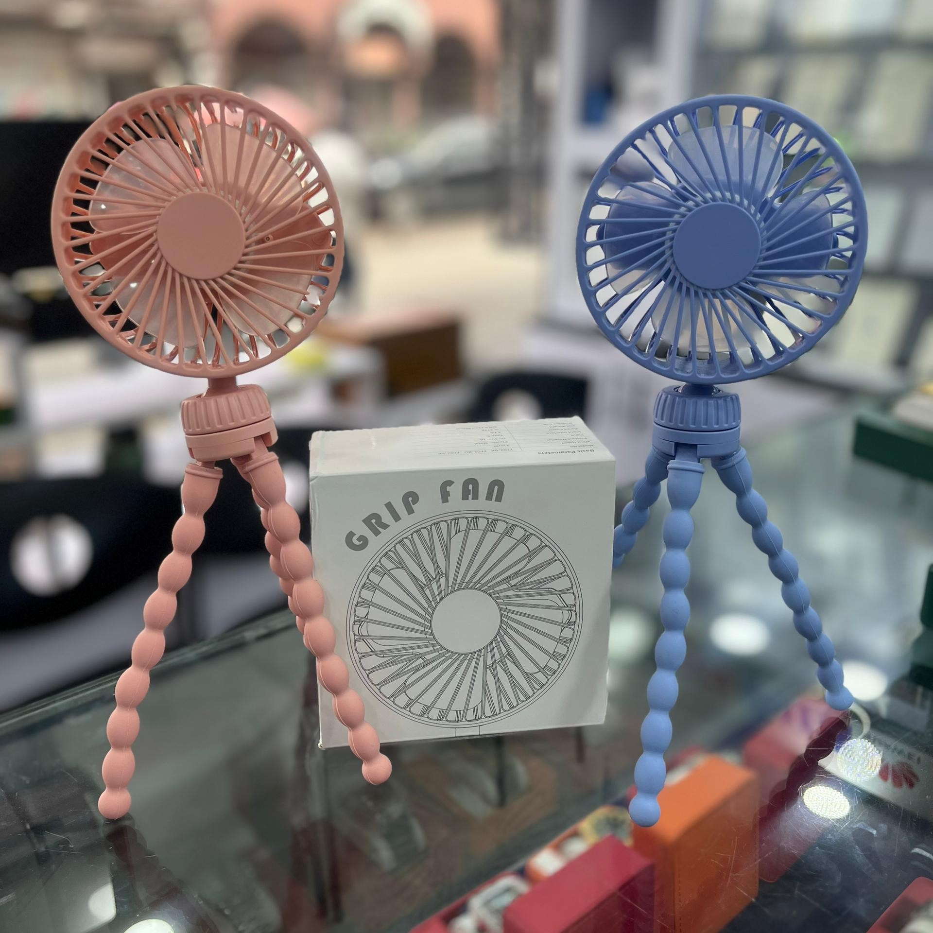 Photo 1 du produit - Mini ventilateur recharge