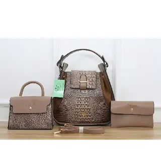 Product image attachment 3 - PRADA bags and clutches