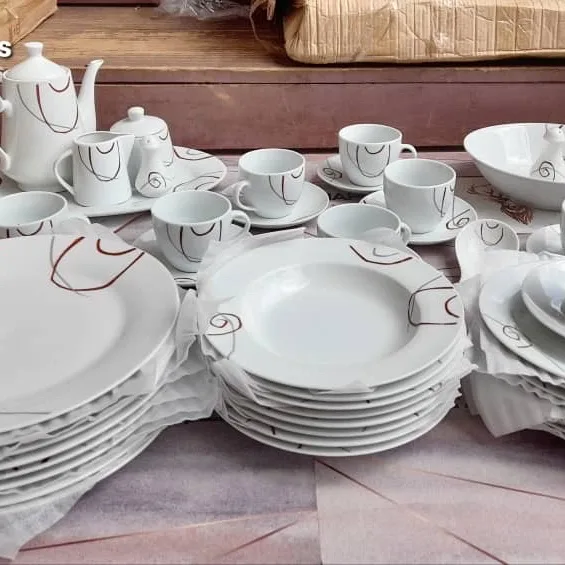 Photo 1 du produit - plats vaisselle ensemble 50pieces