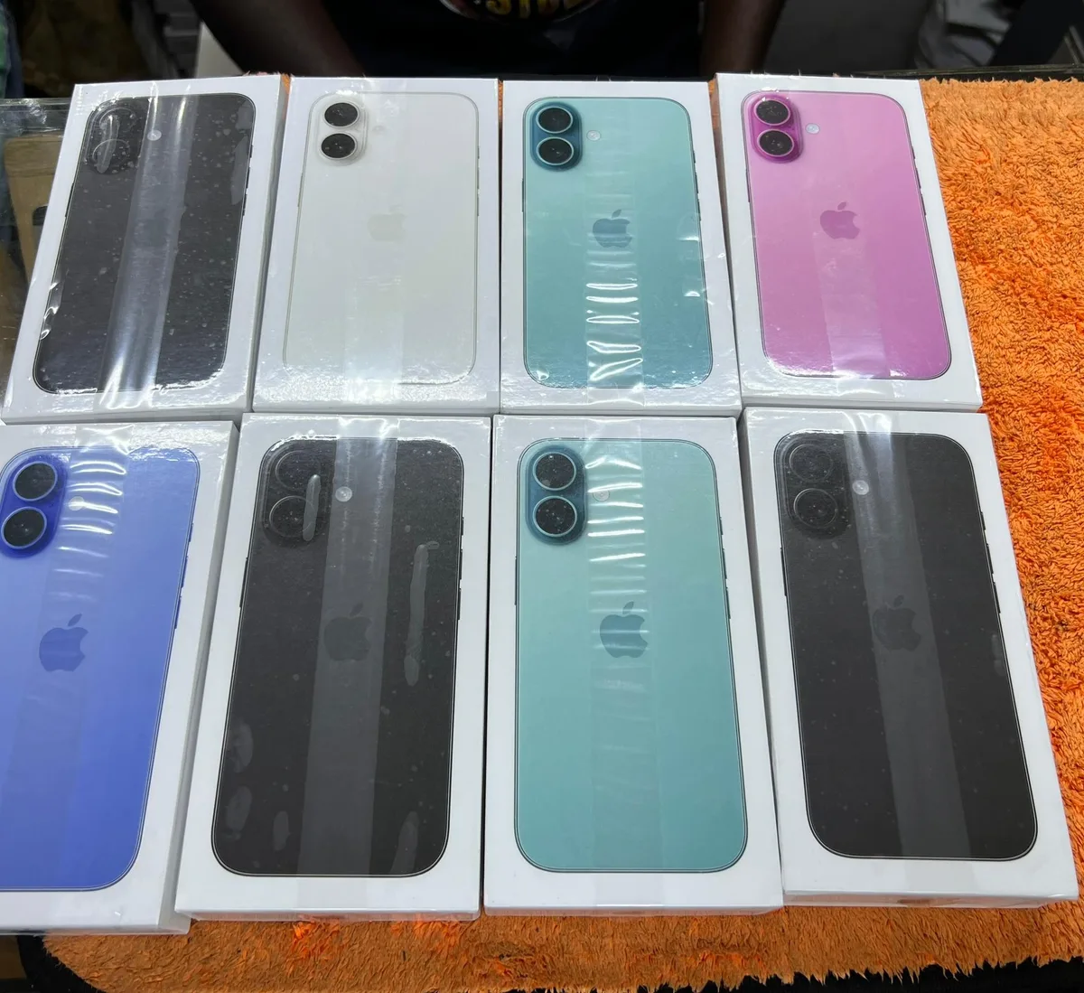 Product image attachment 1 - iPhone 16 single 128g sealed