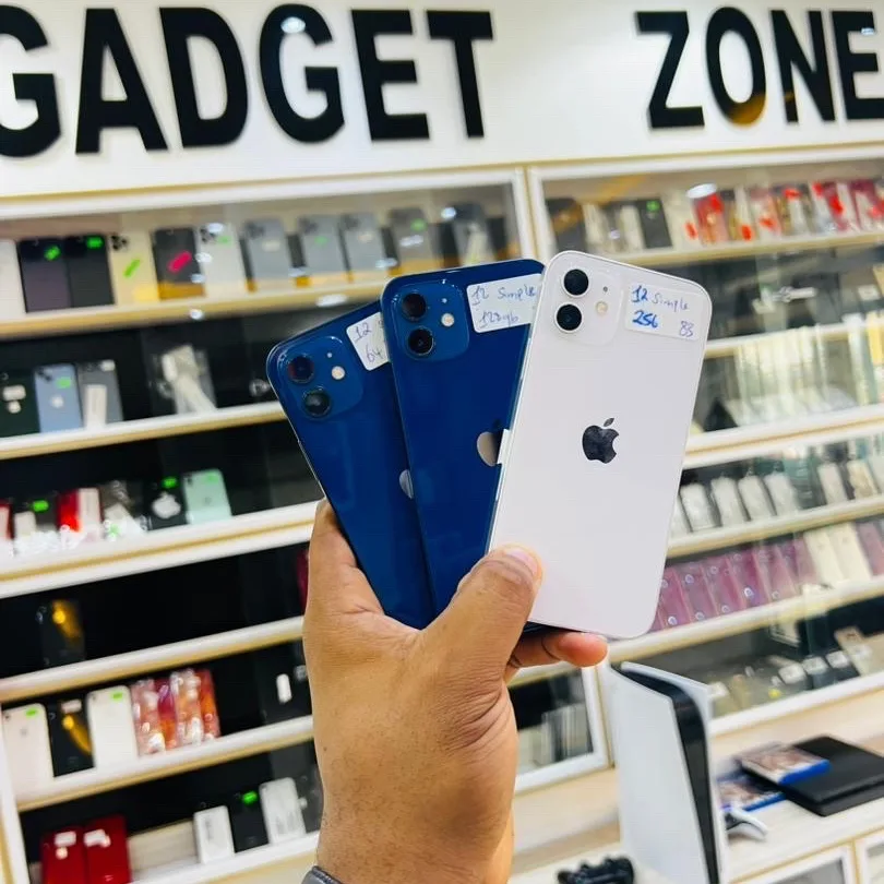 Product image attachment 1 - iPhone 12 64G