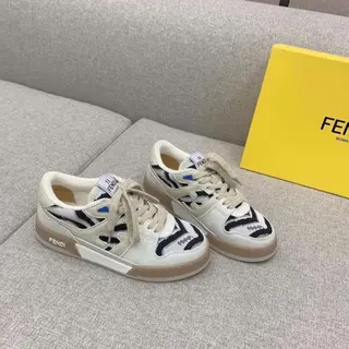 Photo 2 du produit  - chaussures Fendi : 39 à 45