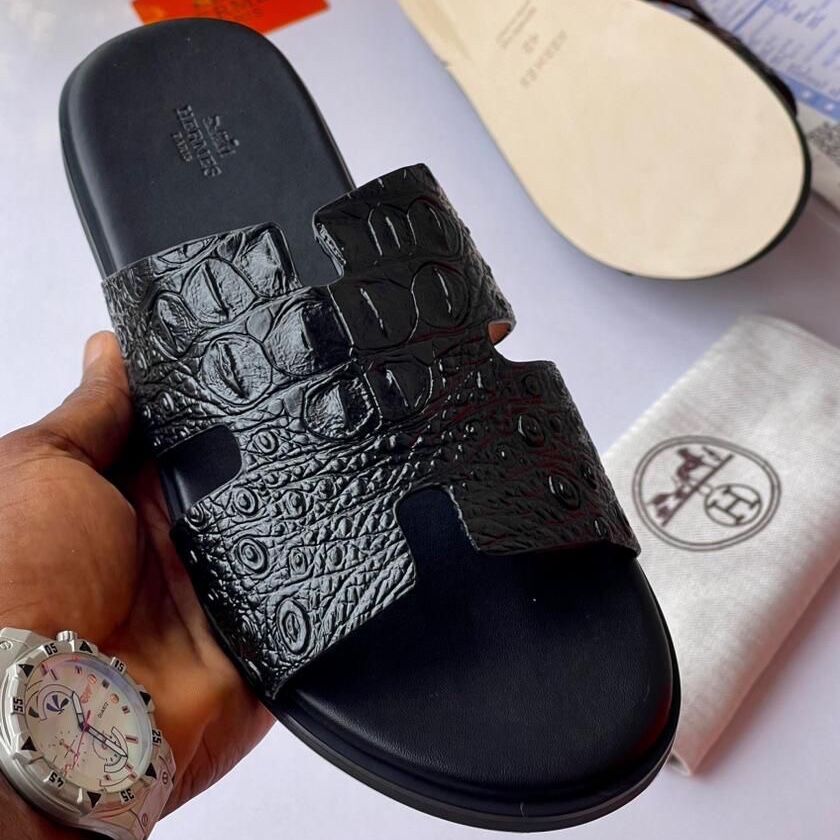 Product image attachment 3 - hermès slippers with cardboard