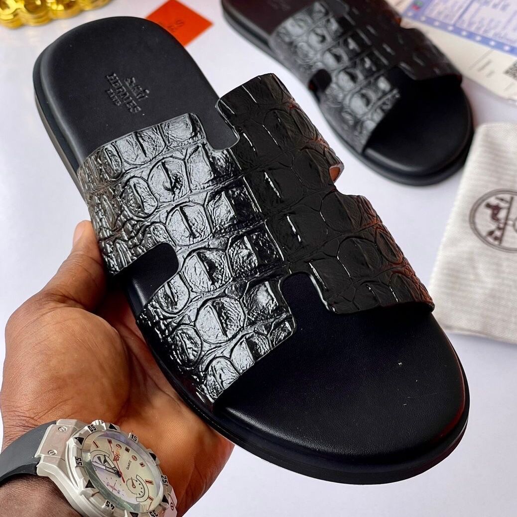 Product image attachment 2 - hermès slippers with cardboard