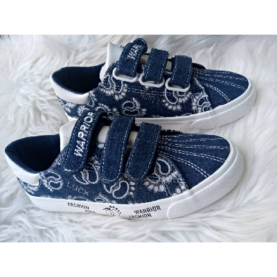 Photo 1 du produit  - Chaussures Enfant pointure 30-36