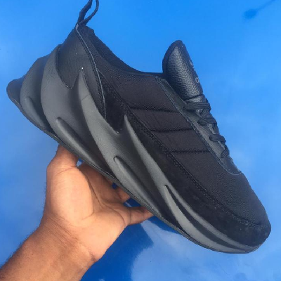 Photo 1 du produit - Chaussures Adidas