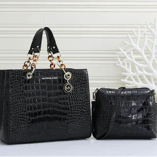 Product image attachment 2 - Michael kors handbag
