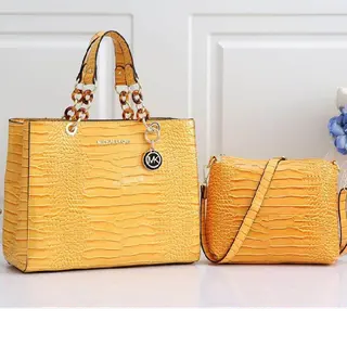 Product image attachment 3 - Michael kors handbag