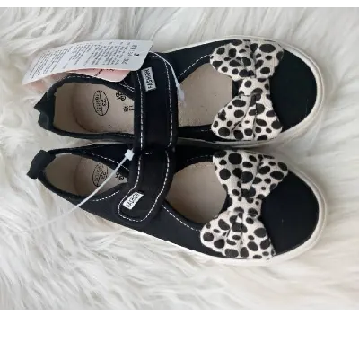 Image de Chaussures Enfant pointure 19-25