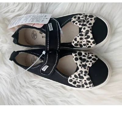 Photo 1 du produit - Chaussures Enfant pointure 19-25