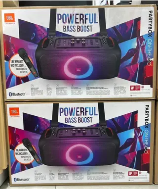 Product image attachment 1 - JBL PARTYBOX ON THE GO ESSENTIAL WITH MICROPHONE