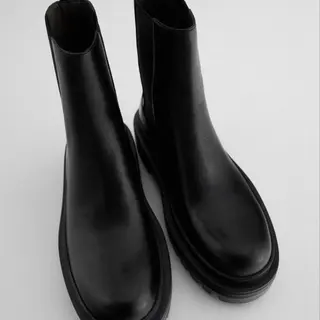 Product image attachment 1 - black and gray zara ankle boots