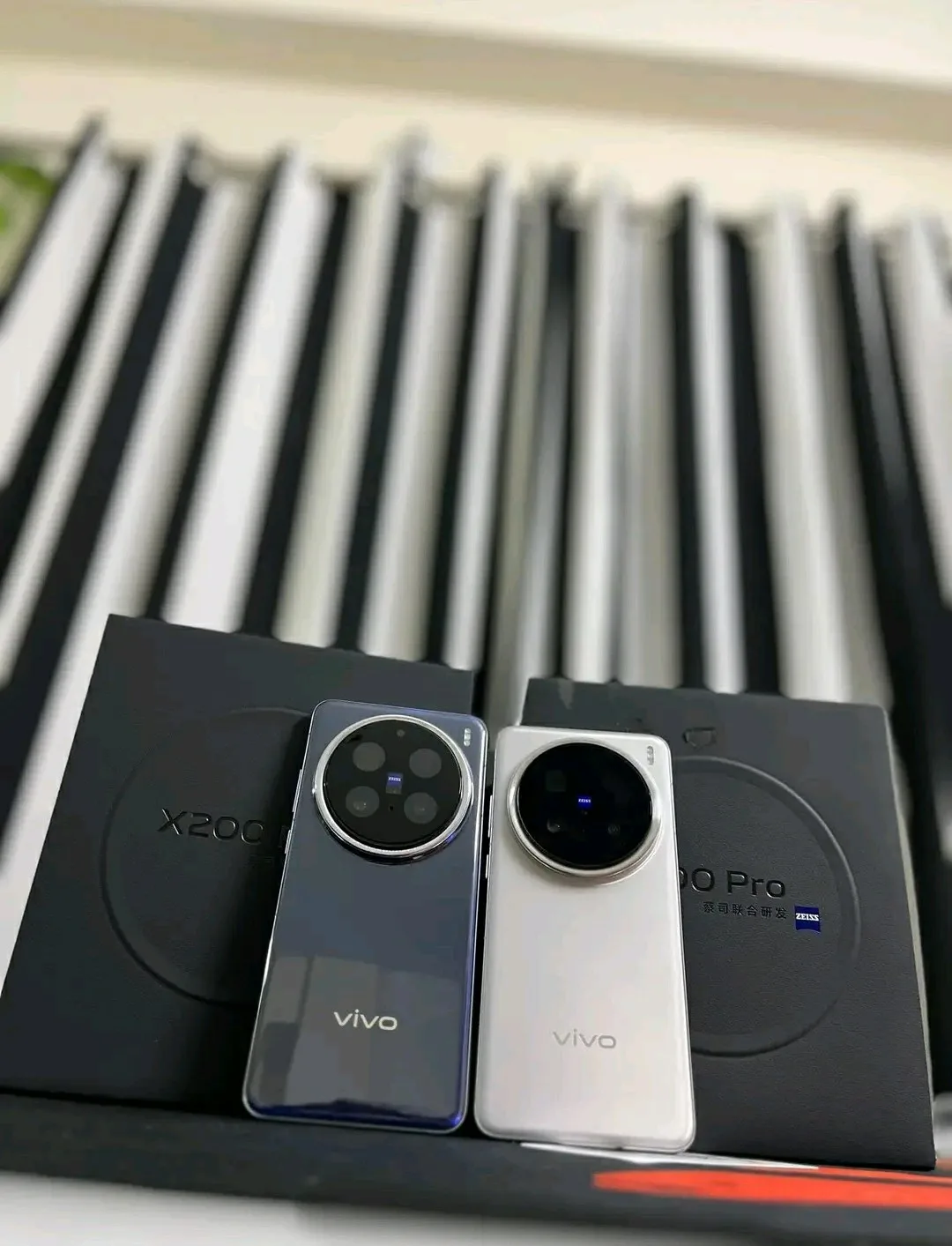 Photo 1 du produit - VIVO X200 PRO 5G - 1TERA