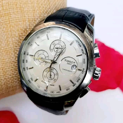 Photo 1 du produit - Montre Tissot - Couleur noire