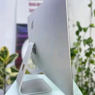Product image attachment 2 - iMac Retina 5k