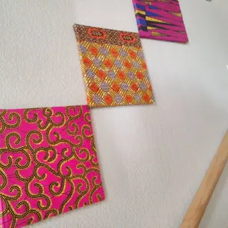 Photo 2 du produit  - Galerie murale en tissu africain