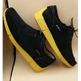 Photo 1 du produit  - Chaussure Wallabees pointure 39-46