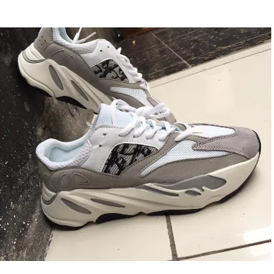 Product image attachment 1 - Yeezy Nike - Grey