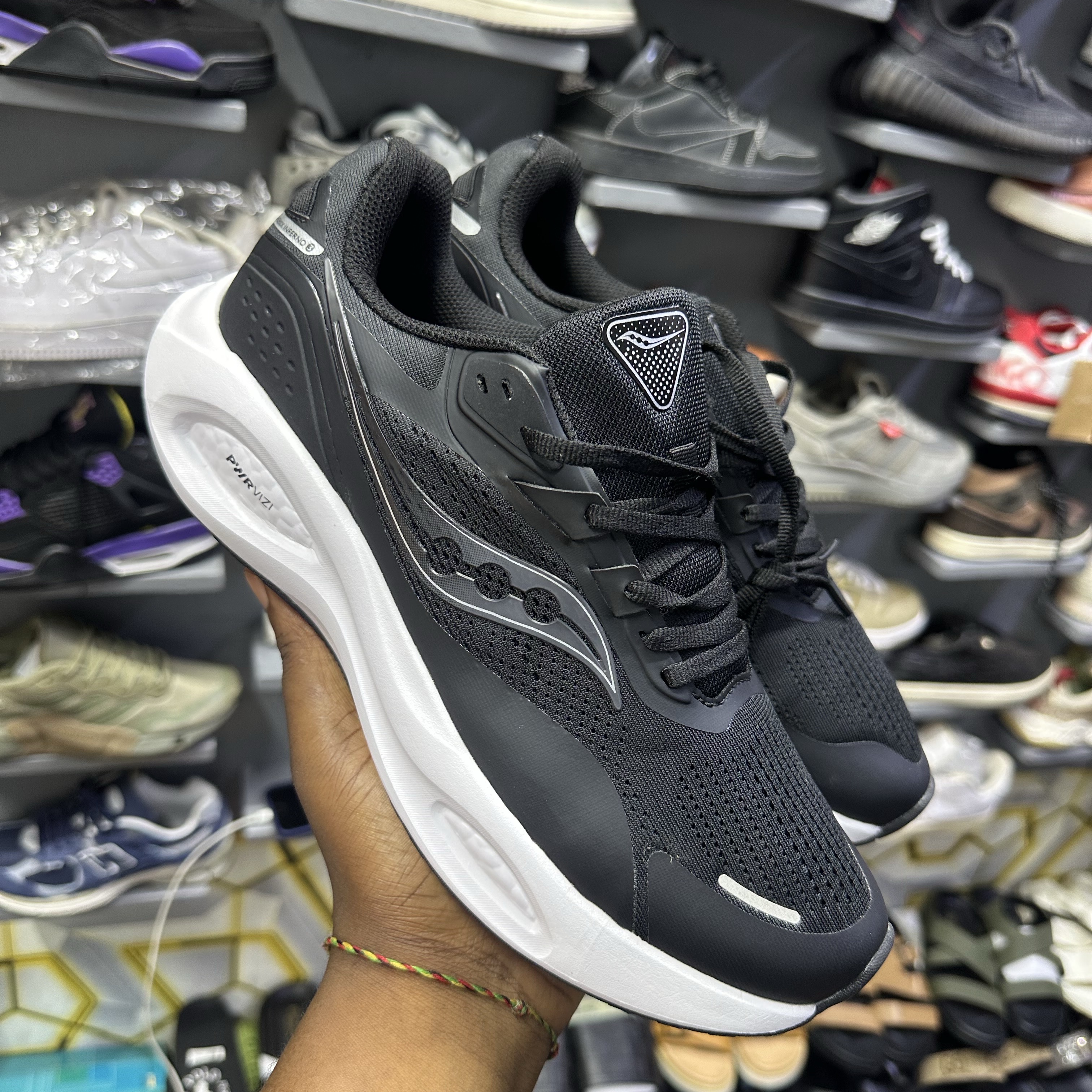 Product image attachment 3 - saucony phœnix inferno 3