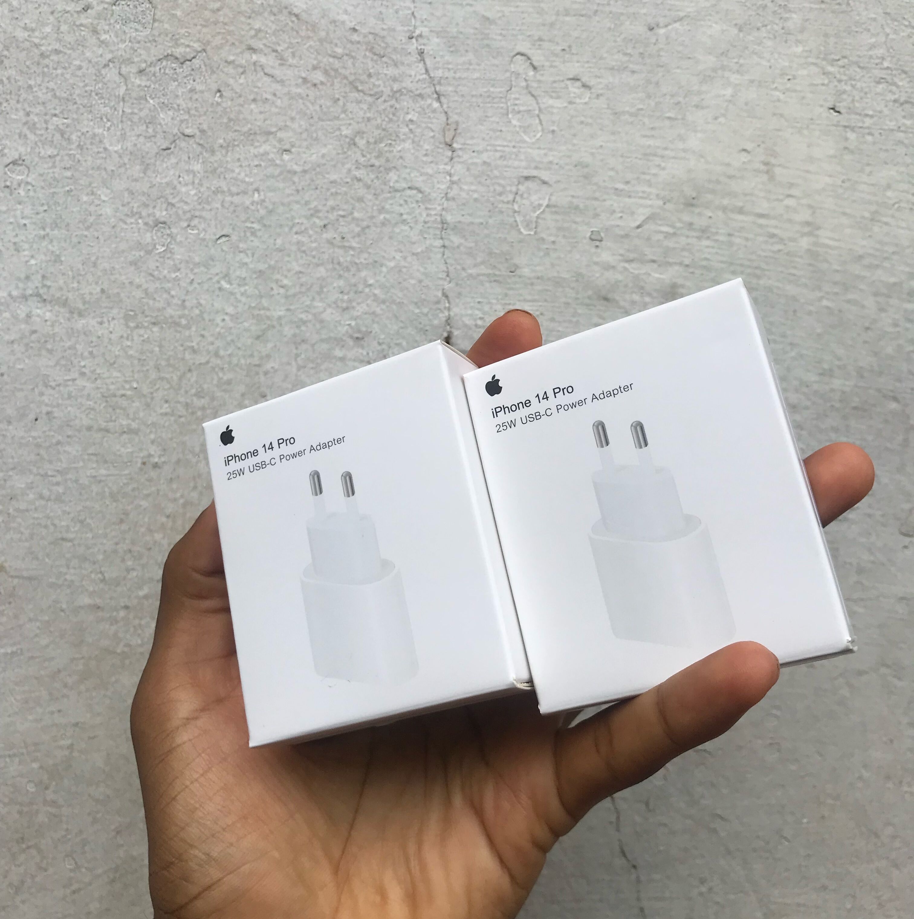 Photo 1 du produit - Fast charge Disponible