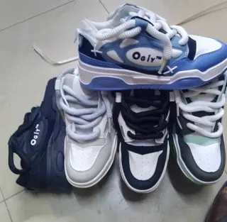 Product image attachment 2 - shoe