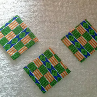 Photo 2 du produit  - Galerie de mur en tissu africain