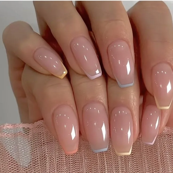 Photo 1 du produit - Presse tendance d’été sur les ongles manucure française
