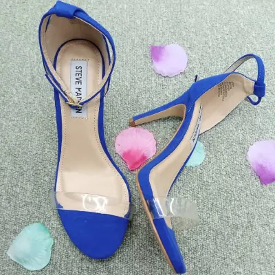 Image de sandales à talons hauts bleues