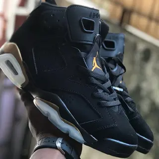 Photo 1 du produit  - basket Jordan