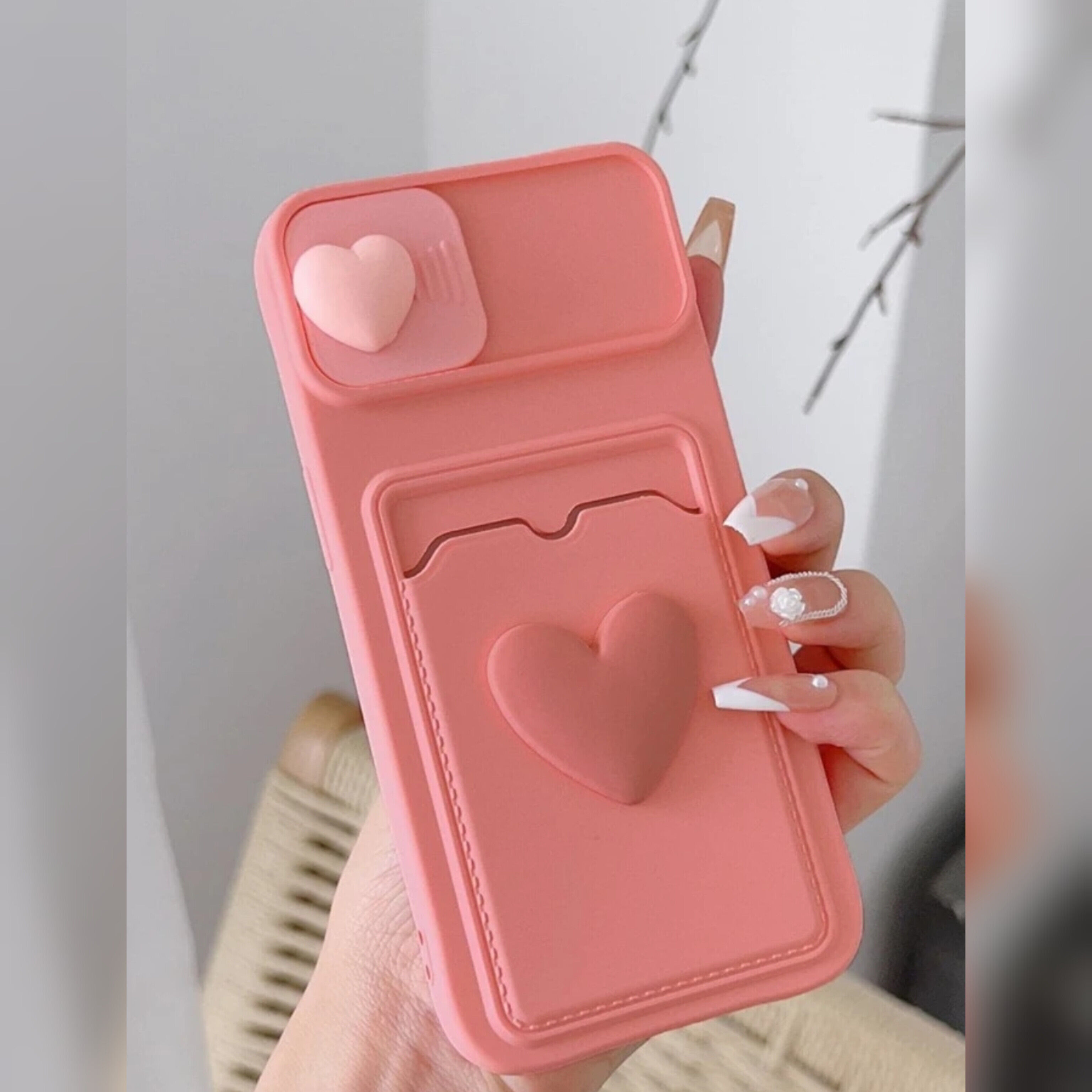 Photo 3 du produit - Coque de téléphone avec fente pour carte et décor de cœur