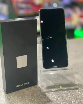 Product image attachment 1 - SAMSUNG GALAXY ZFLIP5 256G