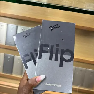 Product image attachment 1 - SAMSUNG GALAXY ZFLIP4 5G - 256G