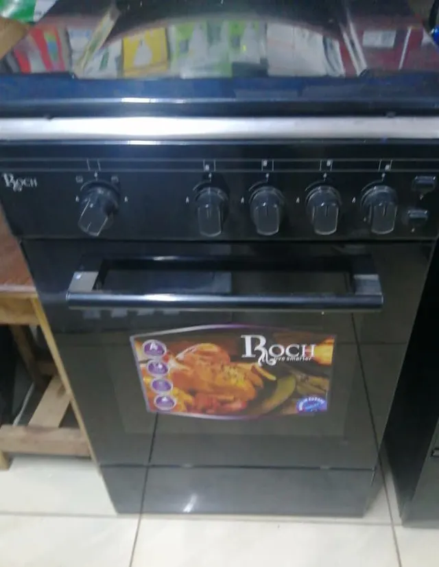 Image de CUISINIÈRE À GAZ ROCH 50*50 4FOYERS