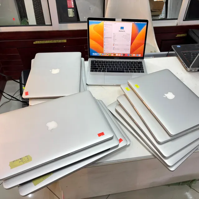 Image of MACBOOK PRO 2017 - 256G