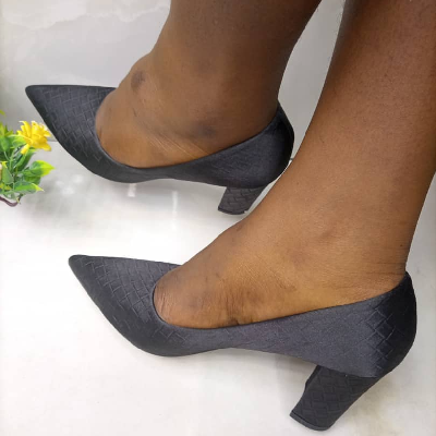 Photo 1 du produit - Talons noires 37 à 41