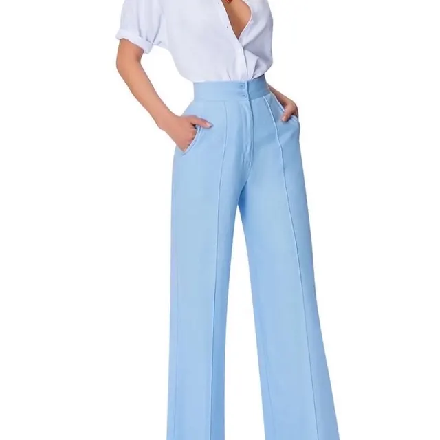 Image de pantalon super femme disponible taille M et L au marché Essos