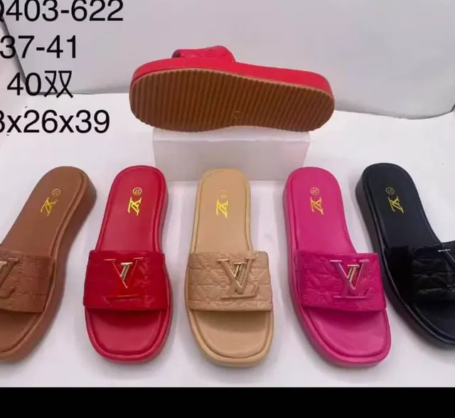Image de LV slippers