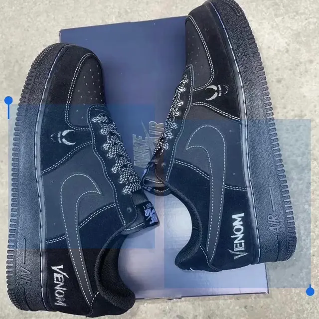 Image de NIKE AIR FORCE ONE VENOM