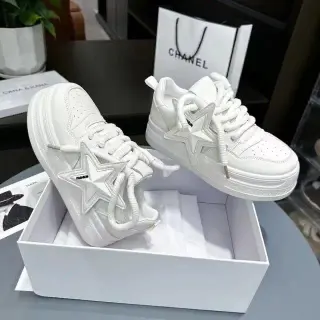 Product image attachment 1 - Nike limited stock
