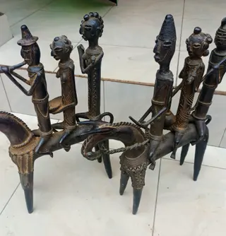 Photo 2 du produit  - statue Bénin Nigéria en bronze,