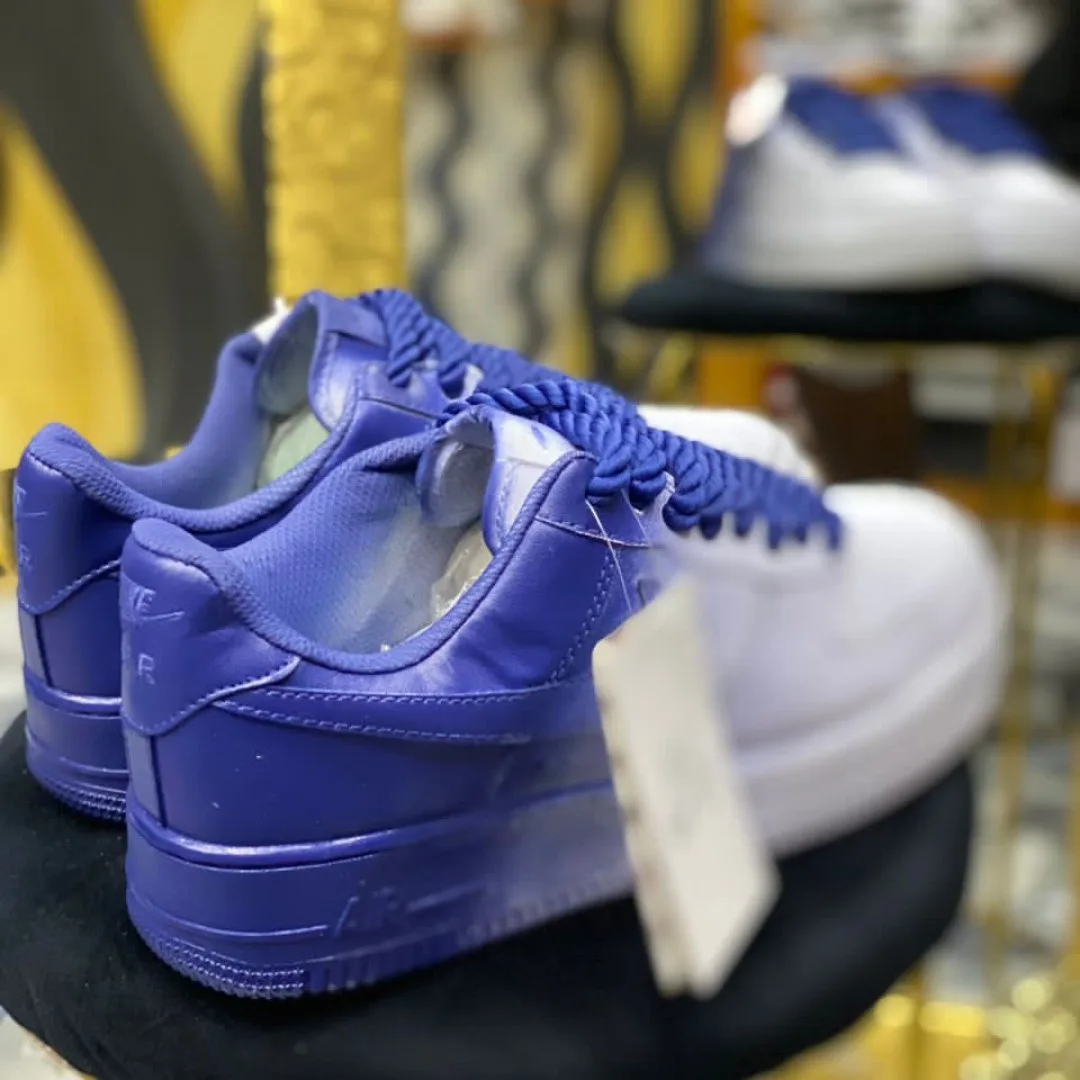 Product image attachment 1 - cool adidas with cardboard