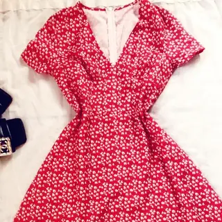 Product image attachment 1 - Female gown - Size S&M