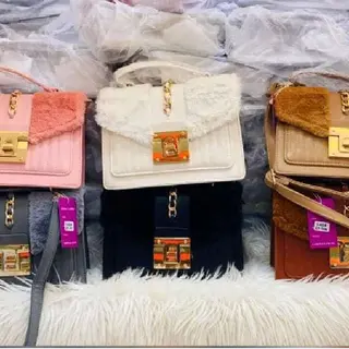 Product image attachment 2 - women's bag